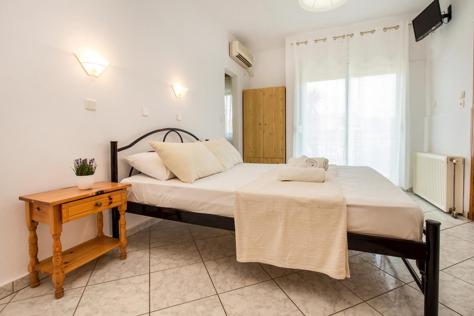 Ianos Apartments Потос Екстер'єр фото