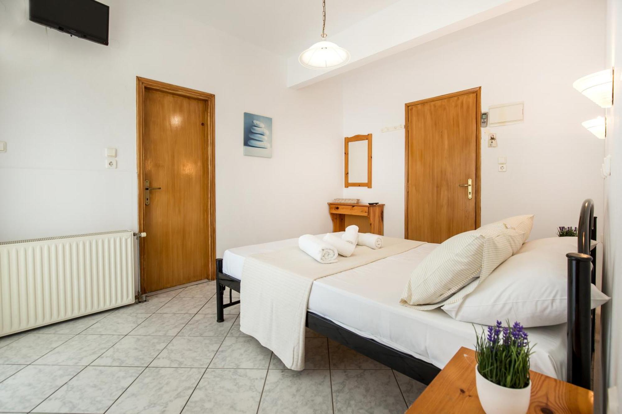 Ianos Apartments Потос Екстер'єр фото