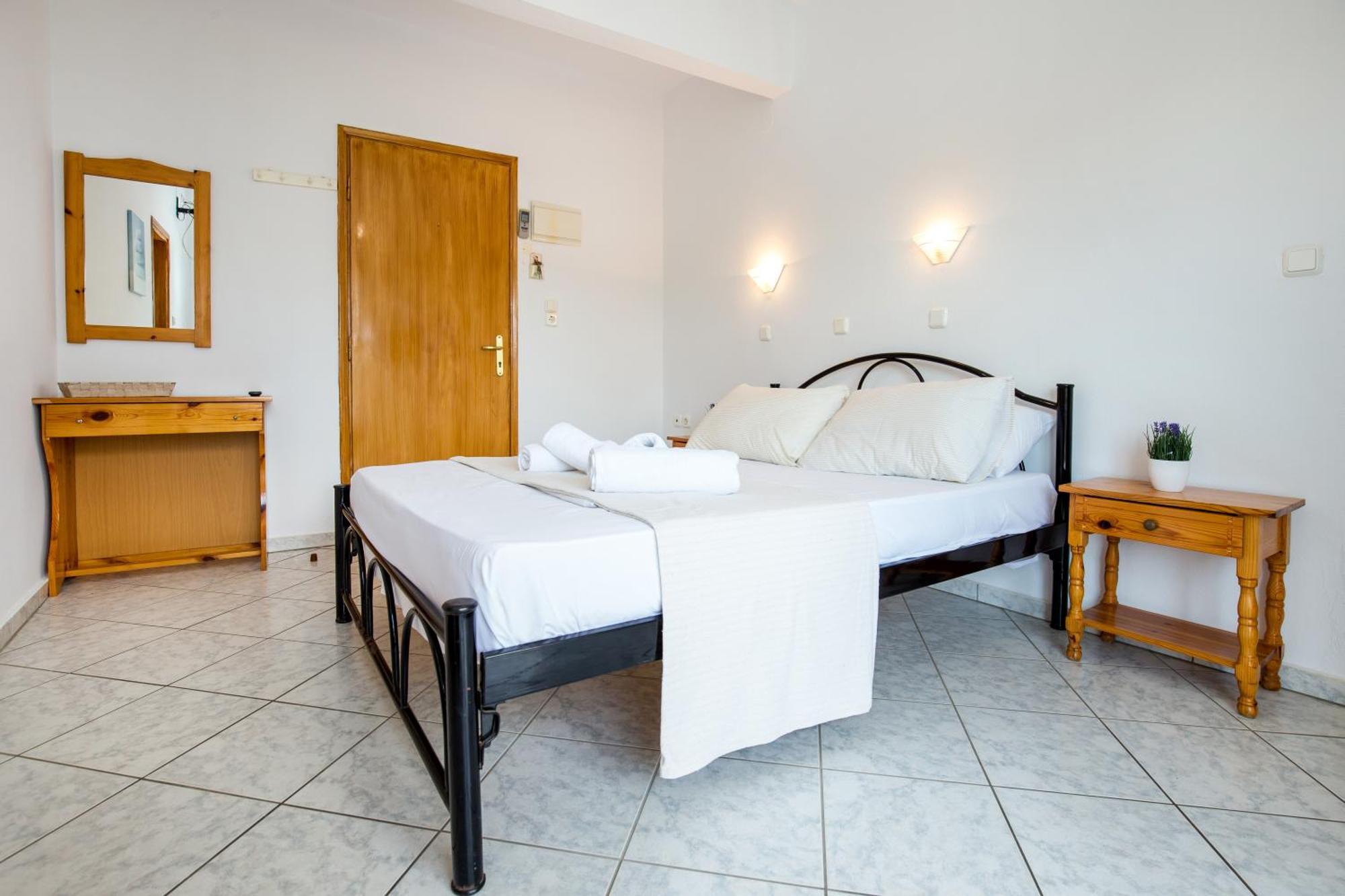 Ianos Apartments Потос Екстер'єр фото
