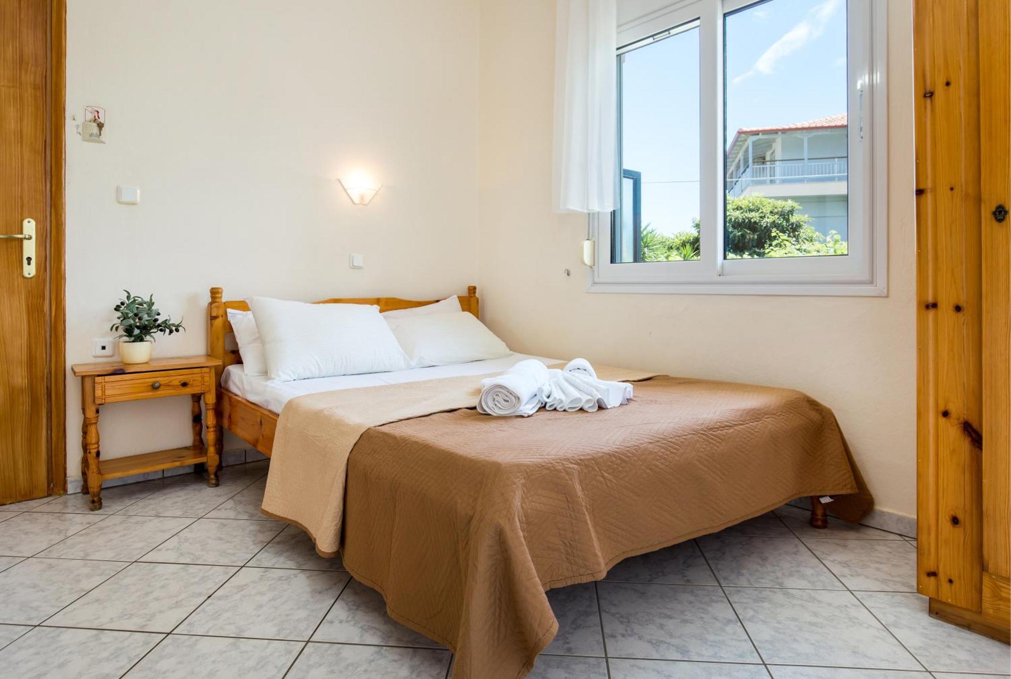 Ianos Apartments Потос Екстер'єр фото